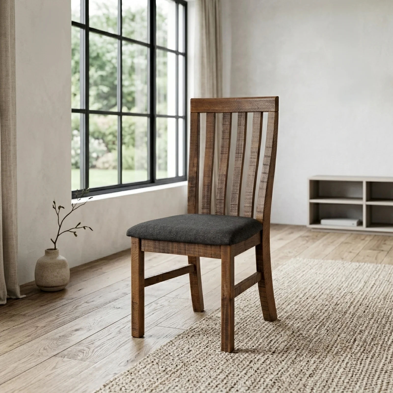 Longyard Dining Chair